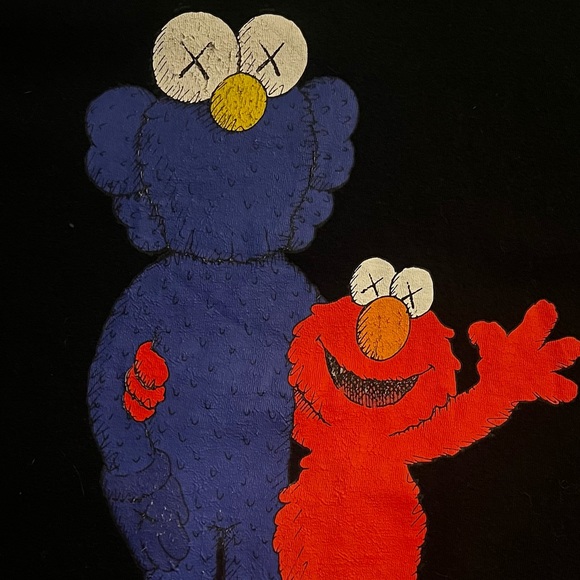 Uniqlo x KAWS Elmo Shirt (XL) - Picture 4 of 4